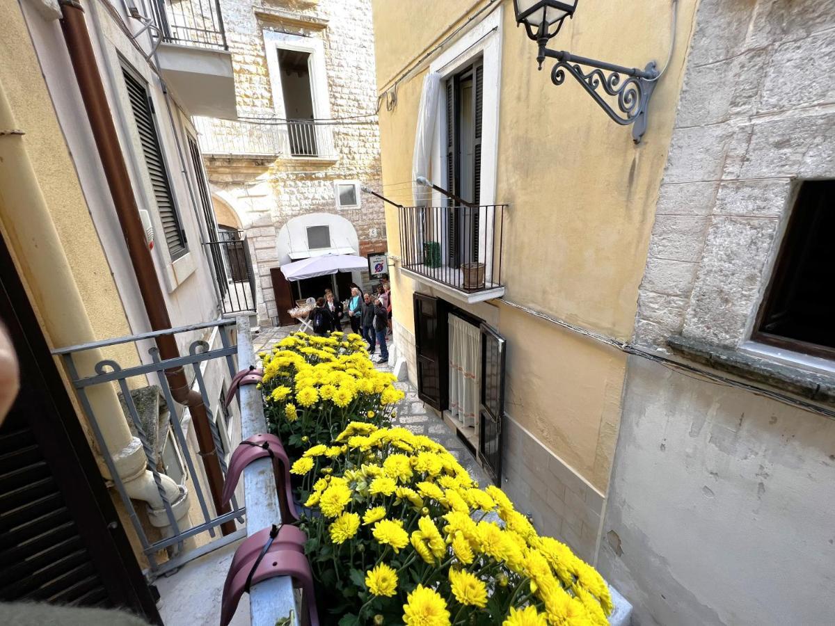 Palazzo Barone,Nel Cuore Del Borgo Antico. Apartment Bari Exterior photo