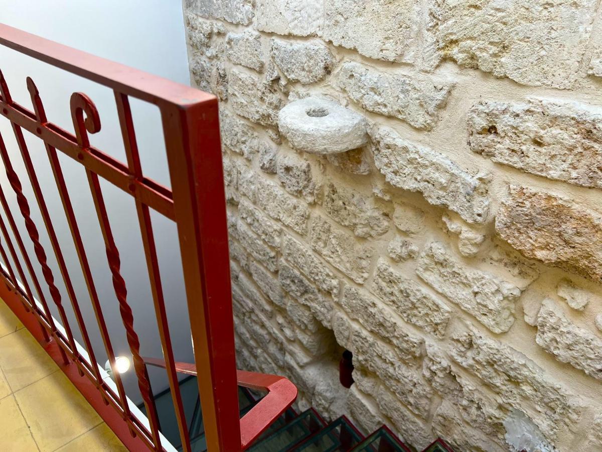 Palazzo Barone,Nel Cuore Del Borgo Antico. Apartment Bari Exterior photo